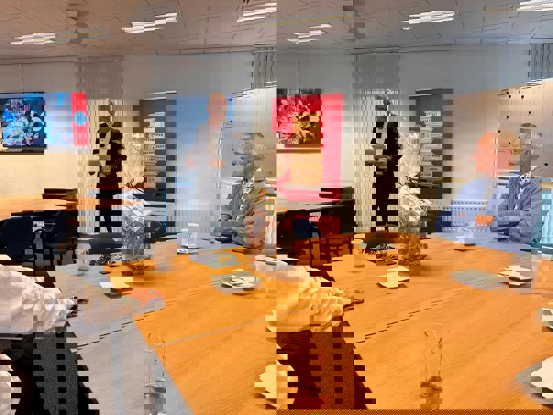 Bed26495 489B 410C 8377 9660C597eb6d